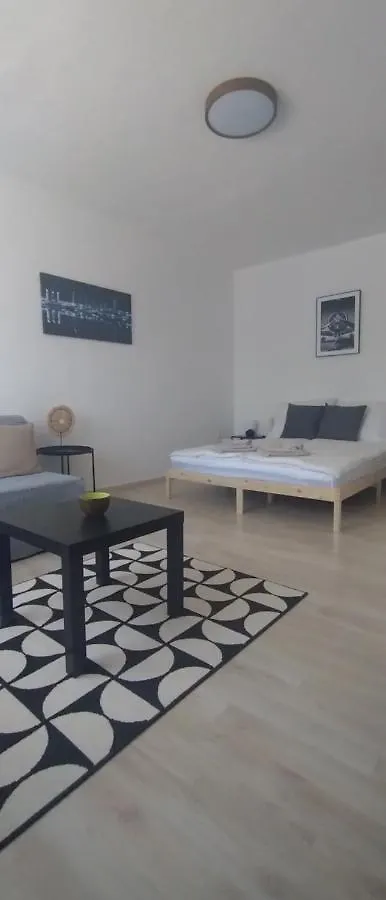 Blue Moon Apartman Eger